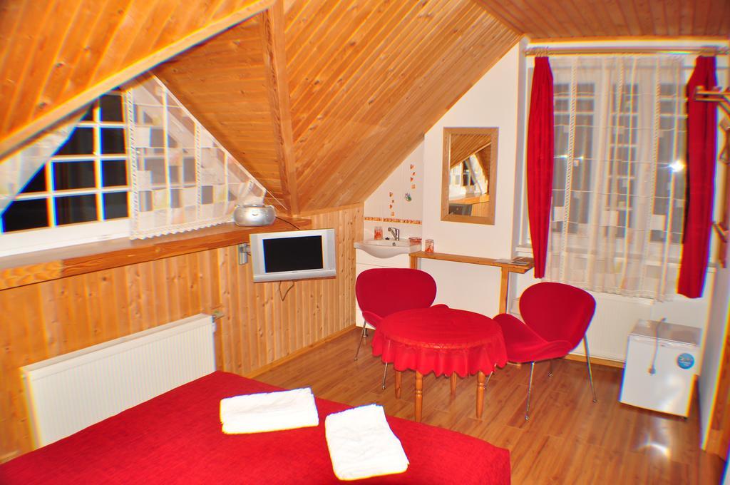 Guesthouse Leiputrija Ādaži Εξωτερικό φωτογραφία